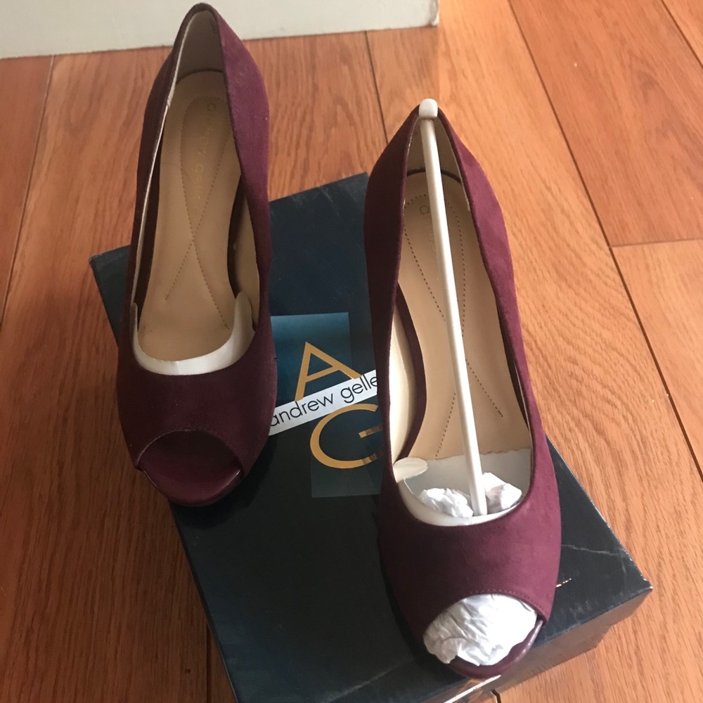 Andrew Geller size 6 heels